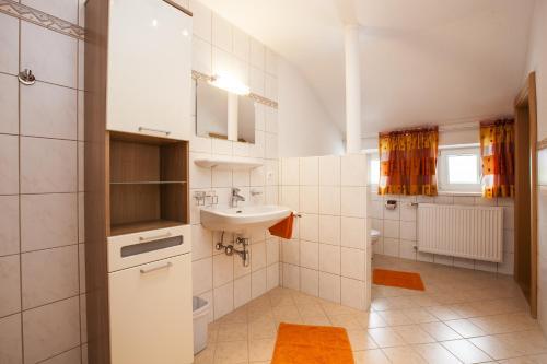 Hostal Pension Alpina Neustift