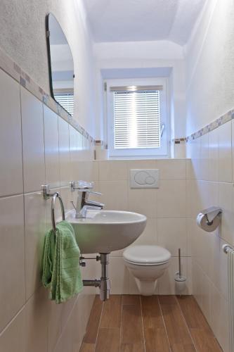 Hostal Pension Alpina Neustift