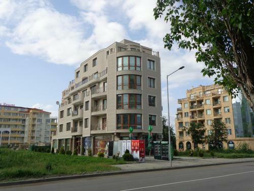 Maggie Apartments