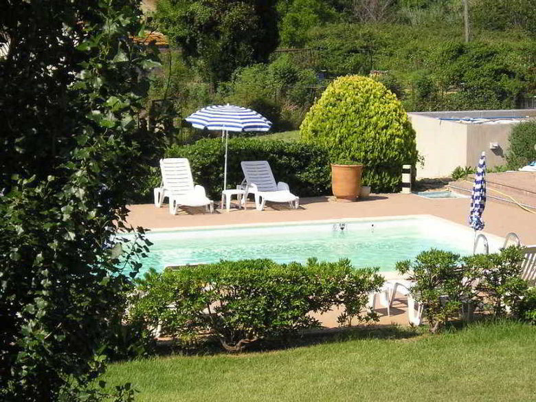 Hotel H�tel Mas Des Piboul�s