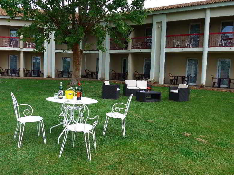 Hotel H�tel Mas Des Piboul�s
