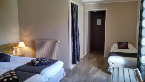 Hotel H�tel Logis Le Manoir De La Grassinais