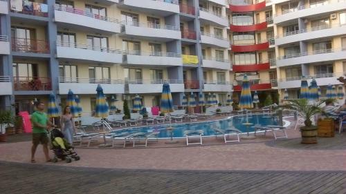 Central Plaza Apartment