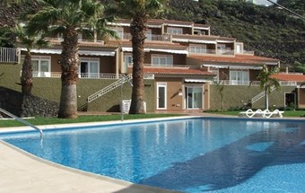 La Muralla Apartamentos