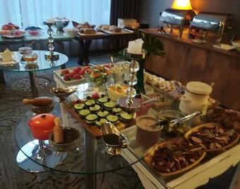 Hotel Lenart