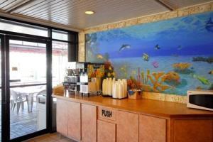 Hotel Marina Del Mar Resort