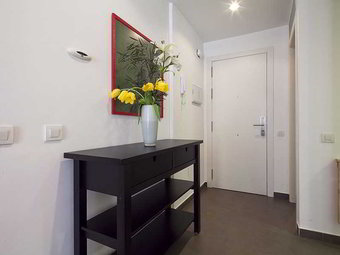 Inside-bcn Sants Apartments