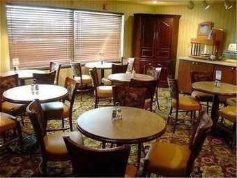 Hotel Quality Inn And Suites