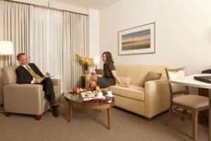 Intercontinental Suites Hotel Cleveland