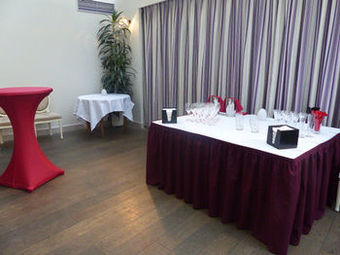 Hotel Restaurant Le Fruitier Villedieu Les Poeles