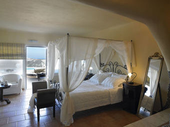 Hotel Suites Of The Gods