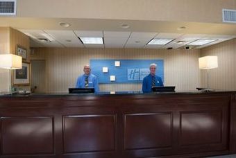 Holiday Inn Express Hotel & Suites Asheville-biltmore Square Mall