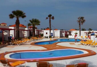 Apartamentos Bungalows Castillo Beach