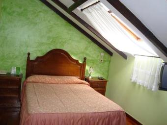 Hostal Hosteria Pe�a Sagra