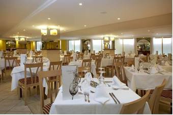 Universal Hotel Perla