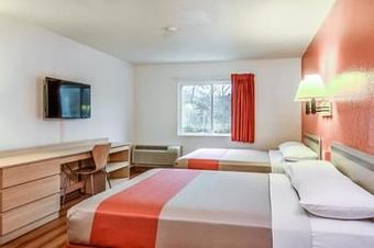 Hotel Motel 6 Boston Framingham