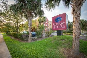 Hotel Comfort Suites