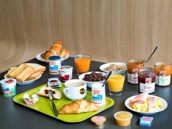 Hotel B&B H�tel Lyon Saint-bonnet Mi-plaine