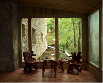 El Jou Hotel