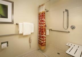 Hotel Courtyard By Marriott Waldorf