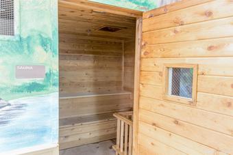 Hotel Comfort Suites (marquette)