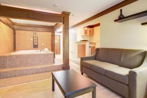 Hotel Comfort Inn & Suites