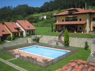 Hotel La Lluriga (.)