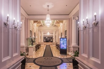 Hotel President