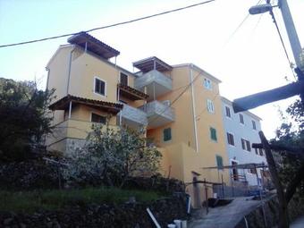 Apartment Valun 8086d