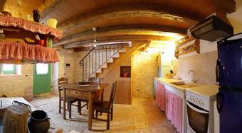 Hostal House Parun