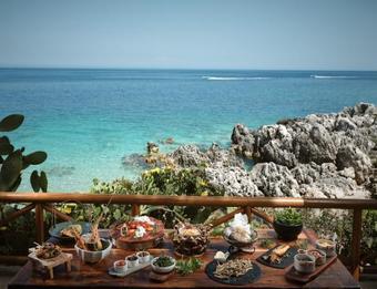 Hotel Nobelos Seaside Lodge