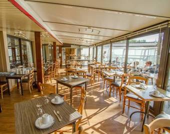 Hotel H�tel Les 13 Assiettes