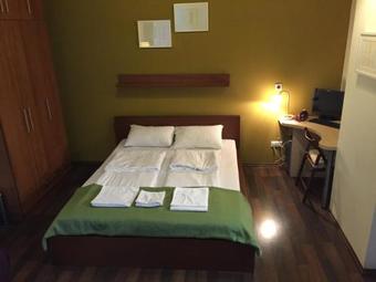 Club Apartments & Rooms