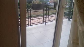 Bed & Breakfast Shoposki Guest House
