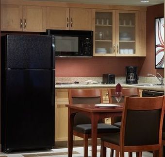 Hotel Residence Inn Marriott Montreal Airport