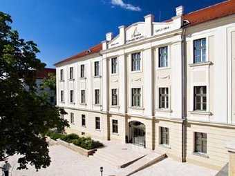 Hotel Anna Grand Wine & Vital