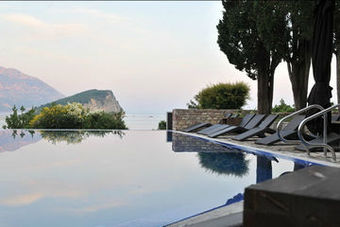 Hotel Avala Resort & Villas