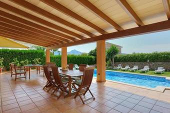 Es Barcares Villa Sleeps 10 Pool Air Con Wifi
