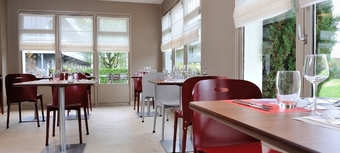 Hotel Campanile - Aeropuerto Este De Lyon St Exuper