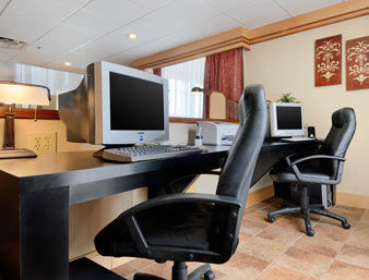 Hotel Baymont Inn And Suites Elizabe