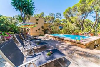 Cala Mondrago Villa Sleeps 6 Pool