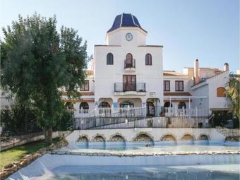 Three-bedroom Holiday Home In Santa Pola