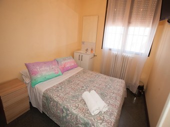 Hostal San Bernardo Rooms