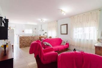 Tordera Villa Sleeps 6 Pool