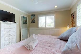 Bay Bungalow