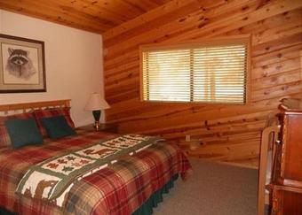 Paulson-3 Bedroom Cabin