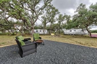 4755 Fitzhugh Road Cabin And 5 Airstreams Cabin