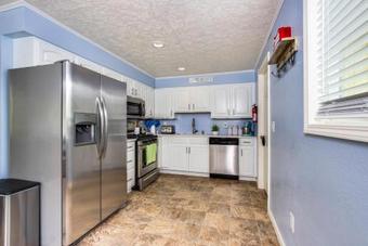 Bright Beach Town Bungalow