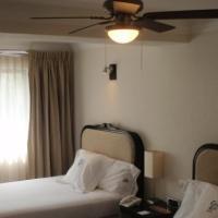 Clara Luna Hotel