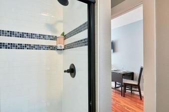 Yamhill Flats: Suite #2